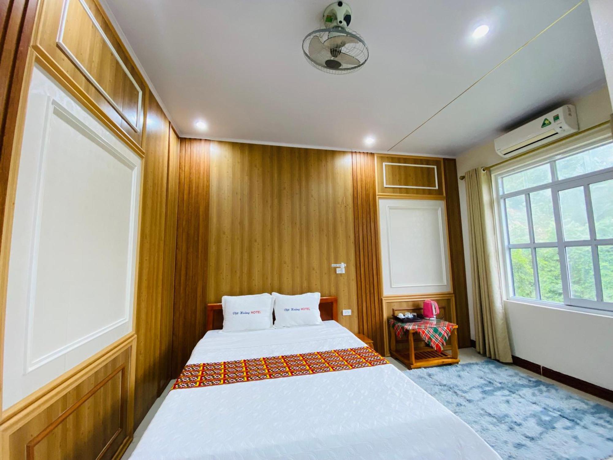 Viet Hoang Hotel Bao Lac Exterior photo